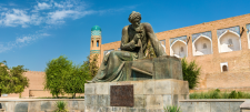 A cross-curricular snack: maths inspired by the Early Islamic Civilisation Statue in front of building and blue sky